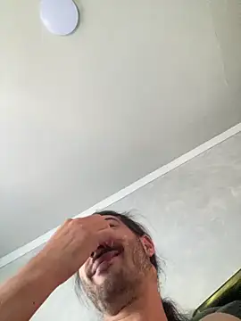 Brandy Mr-Whiskers online show from March 10, 2026, 1:27 pm