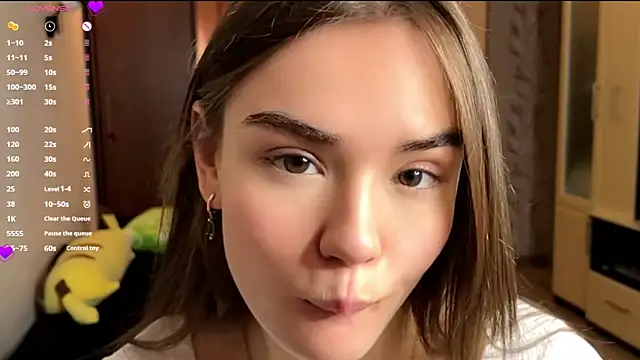 LubaSeirers online show from April 20, 2026, 3:26 pm