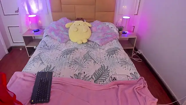 Jenifer James online show from February 24, 2026, 7:34 pm