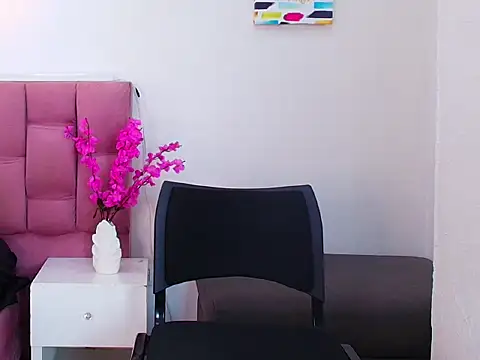 Oswalldo   online show from March 28, 2026, 11:21 am