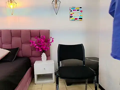 Oswalldo   online show from March 30, 2026, 11:33 am