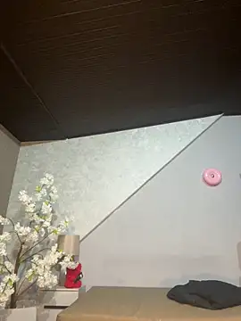 maaluh online show from April 22, 2026, 4:08 pm