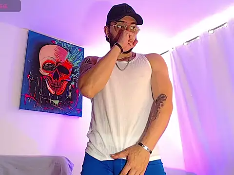 Snapshot of Axel_Stton chatting on June 23, 2026, 2:15 pm Axel Stton online show from June 23, 2026, 2:15 pm
