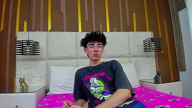 Syriussz online show from March 7, 2026, 12:51 am