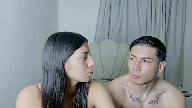Snapshot of ScarlettAndLucas chatting on June 20, 2026, 9:45 am ScarlettAndLucas online show from June 20, 2026, 9:45 am