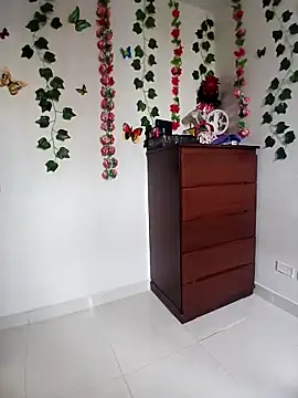 Emmi Nowit online show from January 19, 2026, 12:31 pm