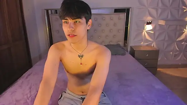 IamJuanJoc online show from March 19, 2026, 3:43 am