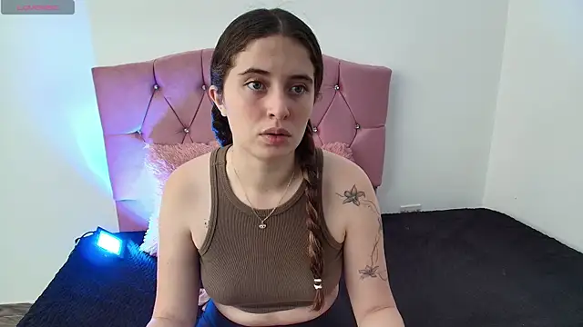 Cherry Boomxx online show from March 21, 2026, 5:49 pm