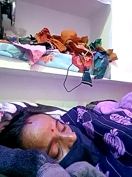 kiiuu sexe online show from February 1, 2026, 7:23 pm