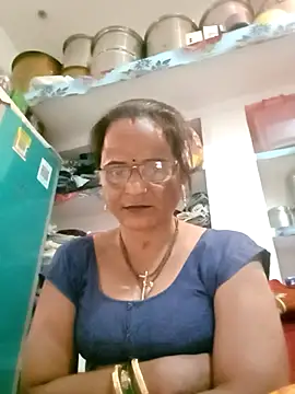 kiiuu sexe online show from February 13, 2026, 6:53 am