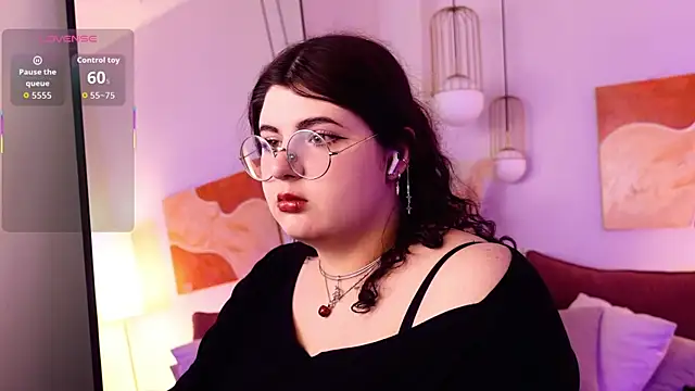 Siena aa online show from April 22, 2026, 9:05 pm