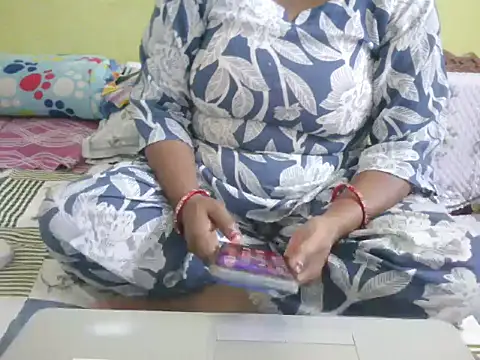 Snapshot of mohini_bhabhi chatting on July 19, 2026, 10:30 am mohini bhabhi online show from July 19, 2026, 10:30 am