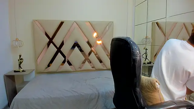 Anyelo Twink online show from February 17, 2026, 7:42 pm