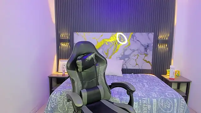 Anyelo Twink online show from March 13, 2026, 8:21 am