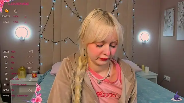 AdeleSilvy online show from April 2, 2026, 1:36 am