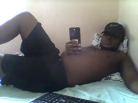 Snapshot of handsomeguy02 chatting on April 22, 2026, 11:23 am handsomeguy02 online show from April 22, 2026, 11:23 am