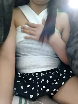 Snapshot of Vanvan68xx chatting on February 11, 2026, 10:26 pm Vanvan68xx online show from February 11, 2026, 10:26 pm