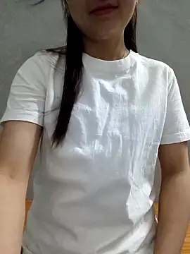 Vanvan68xx online show from April 20, 2026, 9:38 pm