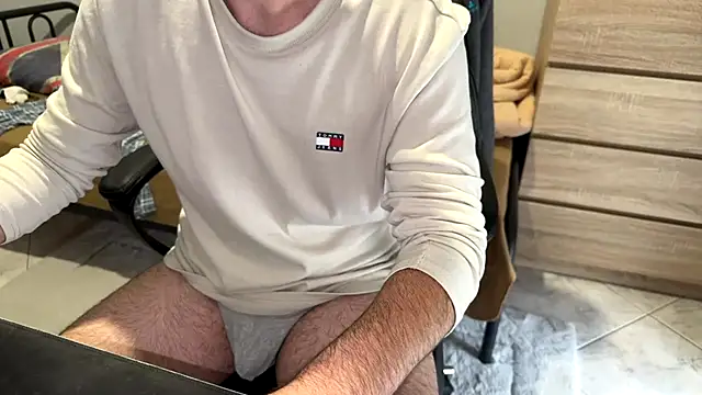 uncutboy240 online show from April 4, 2026, 6:44 am