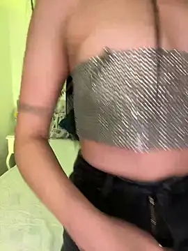 Snapshot of Little_Lexyy chatting on June 7, 2026, 5:11 am Little Lexyy online show from June 7, 2026, 5:11 am