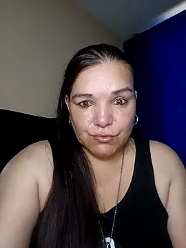 Snapshot of lee_hot chatting on February 8, 2026, 3:04 pm lee hot online show from February 8, 2026, 3:04 pm