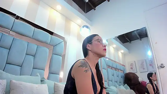 charolnox online show from February 12, 2026, 12:22 pm