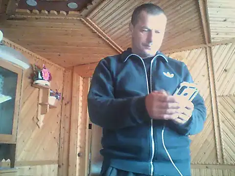 Snapshot of Ivan9iutt chatting on April 23, 2026, 10:14 am Ivan9iutt online show from April 23, 2026, 10:14 am