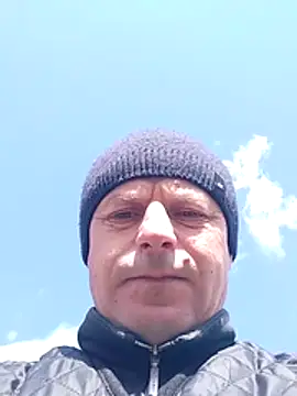 Snapshot of Ivan9iutt chatting on April 26, 2026, 8:12 am Ivan9iutt online show from April 26, 2026, 8:12 am