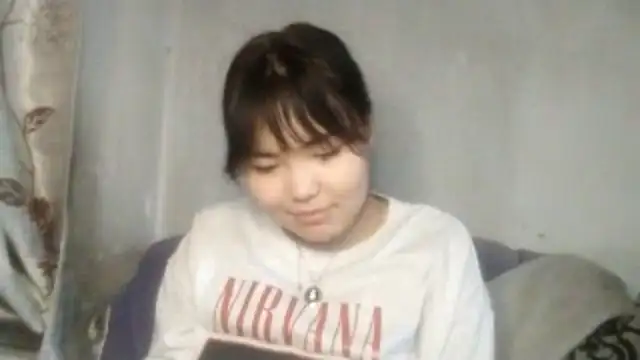 Snapshot of MollyAsian chatting on March 2, 2026, 5:52 am MollyAsian online show from March 2, 2026, 5:52 am