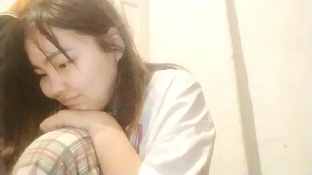 Snapshot of MollyAsian chatting on March 5, 2026, 6:31 am MollyAsian online show from March 5, 2026, 6:31 am