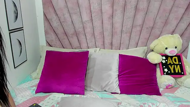 danibellucii  online show from March 16, 2026, 3:12 am