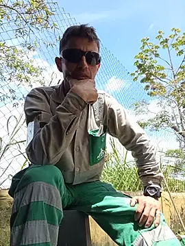 torvyHot online show from May 29, 2026, 4:38 pm