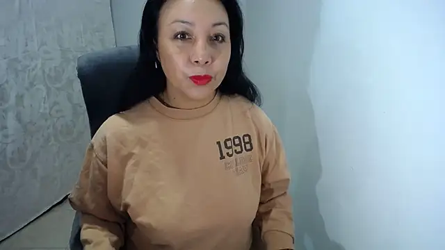 soyElena46 online show from July 1, 2026, 11:56 am