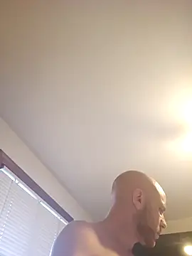 FrankieFuckMe online show from April 1, 2026, 1:41 pm