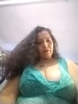 Gorditacarlota online show from January 17, 2026, 4:43 pm