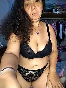 Gorditacarlota online show from March 4, 2026, 2:28 am