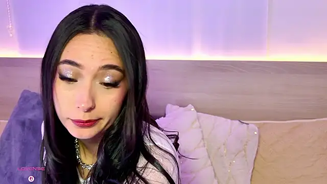 AliceeBloom online show from February 6, 2026, 10:40 am