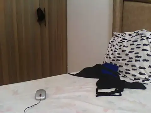 kunhlula16 online show from February 5, 2026, 7:46 am