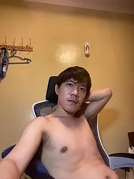 Snapshot of asian_guy67 chatting on May 25, 2026, 1:28 pm asian guy67 online show from May 25, 2026, 1:28 pm