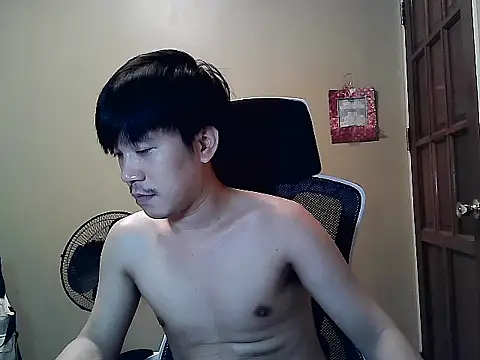 Snapshot of asian_guy67 chatting on August 1, 2026, 4:50 pm asian guy67 online show from August 1, 2026, 4:50 pm