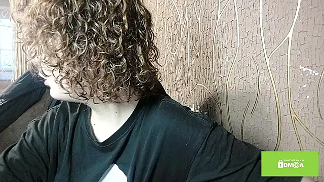 sewsewsewe online show from March 2, 2026, 9:43 pm