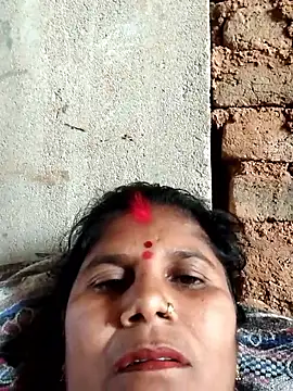 Hot di97 online show from February 15, 2026, 7:51 am