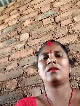 Hot di97 online show from March 11, 2026, 6:19 am