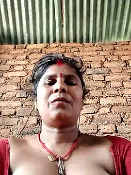 Hot di97 online show from April 19, 2026, 8:57 am