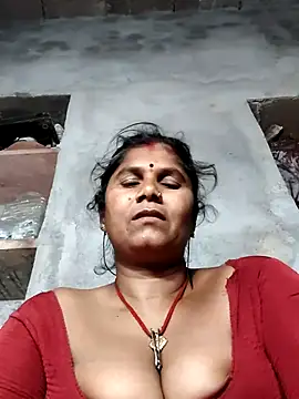 Hot di97 online show from April 22, 2026, 3:24 pm