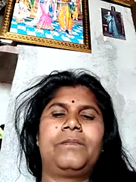 Snapshot of Hot_di97 chatting on April 27, 2026, 8:23 am Hot di97 online show from April 27, 2026, 8:23 am