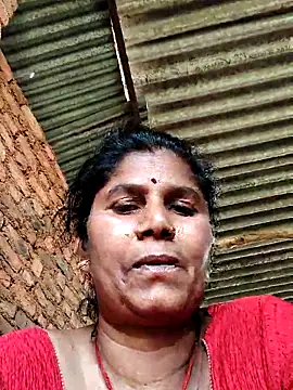 Snapshot of Hot_di97 chatting on April 28, 2026, 2:10 am Hot di97 online show from April 28, 2026, 2:10 am