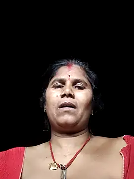 Snapshot of Hot_di97 chatting on May 18, 2026, 3:07 pm Hot di97 online show from May 18, 2026, 3:07 pm