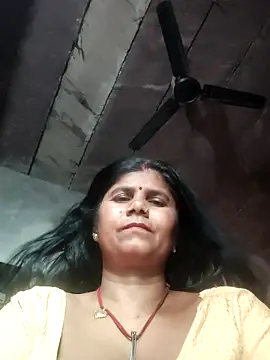 Snapshot of Hot_di97 chatting on May 23, 2026, 11:14 am Hot di97 online show from May 23, 2026, 11:14 am
