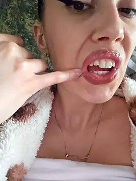 Virgin Pussy SquirtX online show from February 16, 2026, 11:39 am